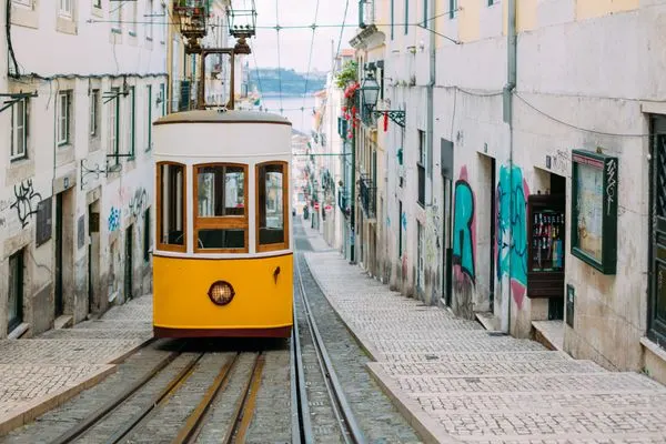 Tram in Lissabon, Portugal